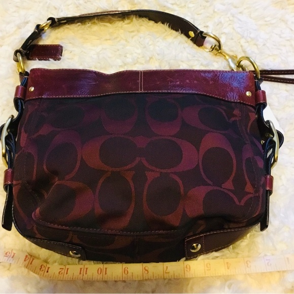 Coach gently used Burgundy bag in Excellent condition - Picture 2 of 7